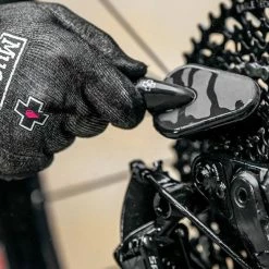 Muc-Off Brosse De Détail -Magasin de nettoyants Ballistol 02Detailing Brush PDP Highlight 950x crop center