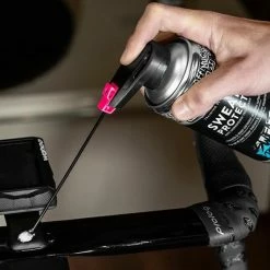 Muc-Off Kit D'entraînement En Salle -Magasin de nettoyants Ballistol HIGHLIGHT 1 Sweat Protect 950x crop center