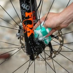 Motorex BIKE CLEANING KIT Kit D'entretien 11 Motorex BIKE CLEANING KIT Kit D'entretien -Magasin de nettoyants Ballistol Motorex Bike Cleaning Kit 305071 e