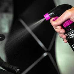 Muc-Off Nettoyant Antibactérien Pour équipement 500ml -Magasin de nettoyants Ballistol Muc Off Antibacterial Equipment Cleaner 1123 4