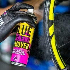 Muc-Off Dégraissant Glue & Sealant 200ml 8 Muc-Off Dégraissant Glue & Sealant 200ml -Magasin de nettoyants Ballistol Muc Off Glue Sealant Remover 4