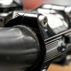 Peaty's Max Grip Carbon Assembly Paste Pâte De Montage 7 Peaty's Max Grip Carbon Assembly Paste Pâte De Montage -Magasin de nettoyants Ballistol Peaty s Max Grip Carbon Assembly 4