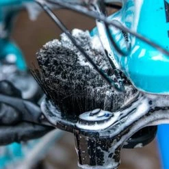 Muc-Off Brosse Soft Washing -Magasin de nettoyants Ballistol Soft Wash Brush 01PDP Highlight 950x crop center