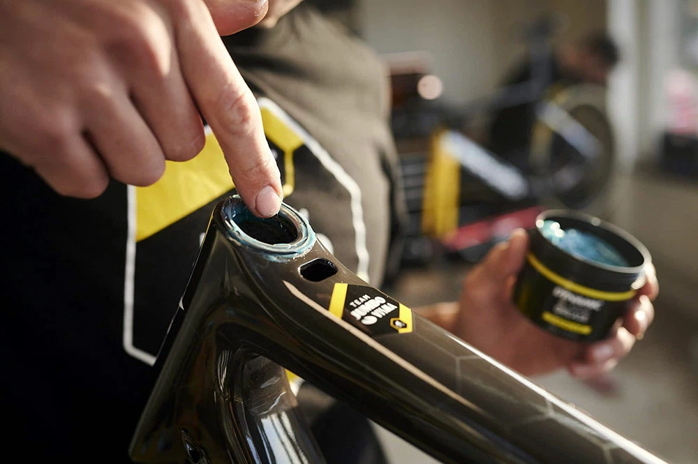 Dynamic Graisse Lubrifiante Universelle Premium 150g 4 Dynamic Graisse Lubrifiante Universelle Premium 150g – Image 4