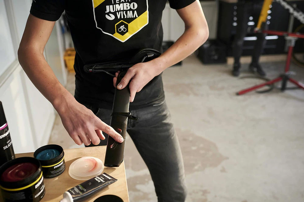 Dynamic Pâte De Montage Pour Carbone 20g 4 Dynamic Pâte De Montage Pour Carbone 20g – Image 4